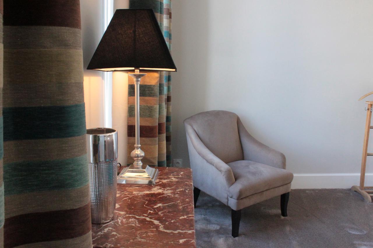 Le Tardif, Noble Guesthouse Bayeux Bagian luar foto